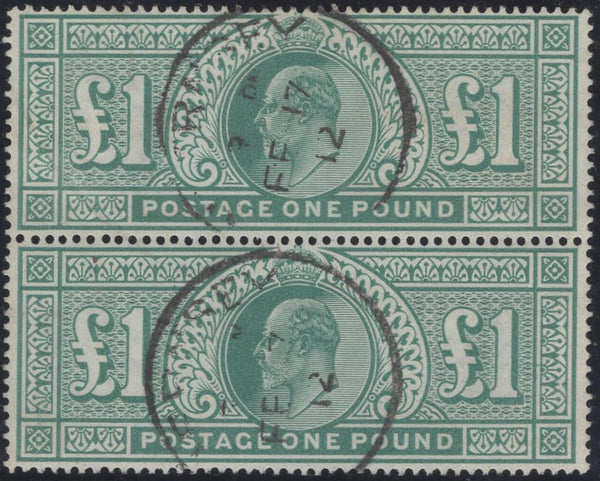 135973 1902 £1 DULL BLUE-GREEN (SG266) VERY FINE USED VERTICAL PAIR.