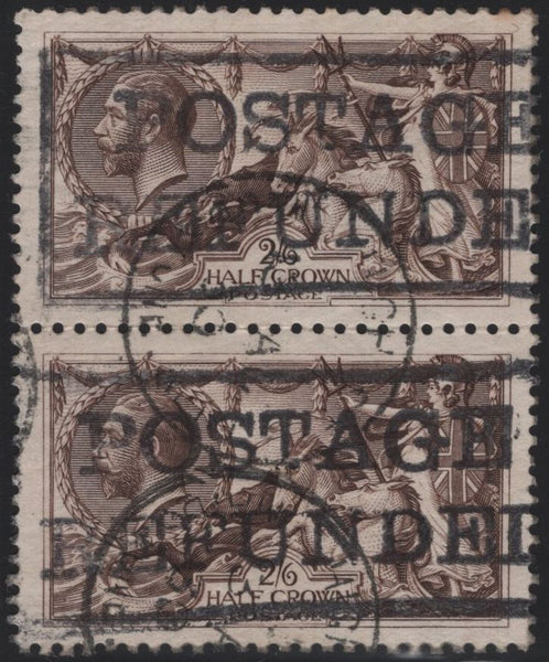 139232 1918 2/6D BRADBURY SEAHORSE (SG415a) VERTICAL PAIR WITH 'POSTAGE/REFUNDED' HANDSTAMP.