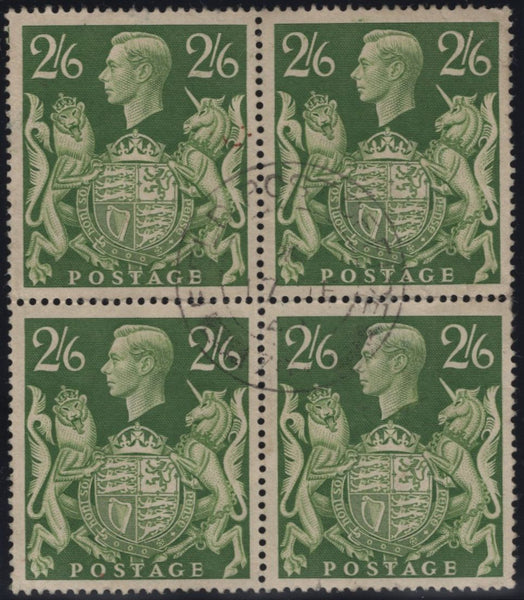 142564 1942 2/6 YELLOW-GREEN (SG476b) GOOD USED BLOCK OF FOUR TWO WITH 'UNICORN RE-ENTRIES'.