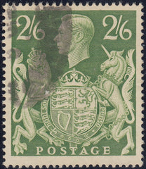 142569 1942 2/6 YELLOW-GREEN (SG476b) 'T' GUIDE IN KINGS HAIR', GOOD USED