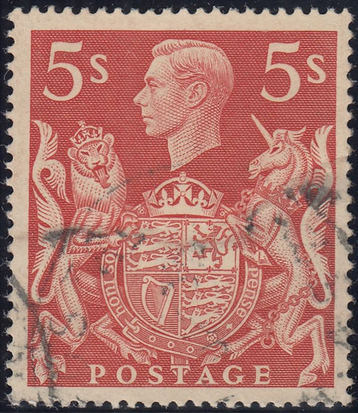 142852 1939 5s RED (SG477) VARIETY 'T' GUIDE IN KING'S HAIR', GOOD USED.