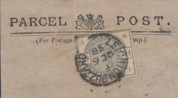 144473 1885 'ANONYMOUS'  'PARCEL/COAT OF ARMS/POST' LABEL TYPE 2 WITH 9d GREEN (SG195).