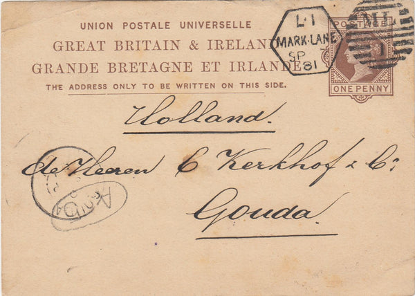 144552  1881 QV 1d BROWN UPU POSTCARD LONDON TO GOUDA, HOLLAND LATE FEE DUPLEX.