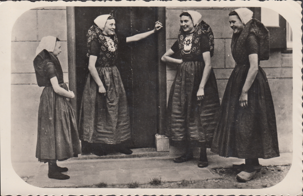 105438 - 1858 UNDERPAID MAIL NETHERLANDS TO ESSEX.