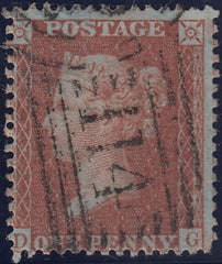 119347 1856-57 DIE 2 PL.27 MATCHED PAIR LETTERED DG ON BLUED PAPER (SG29) AND WHITE PAPER (SG40).