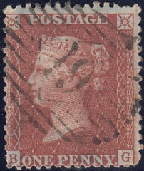119504 1856-57 1D PL.27 MATCHED PAIR LETTERED BG ON BLUED PAPER (SG29) AND ON WHITE PAPER (SG40).