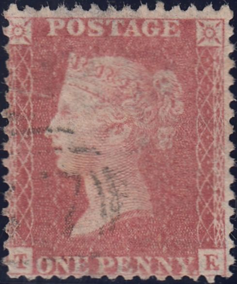 122531 1856-7 PL.42 MATCHED PAIR LETTERED TE ON BLUED PAPER (SG29) AND WHITE PAPER (SG40).