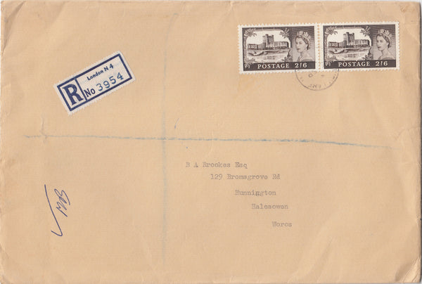 95939 - 1974 MAIL LONDON TO WORCS 2/6D CASTLE x2. Large envelope (228 x 162mm) sent registered ...